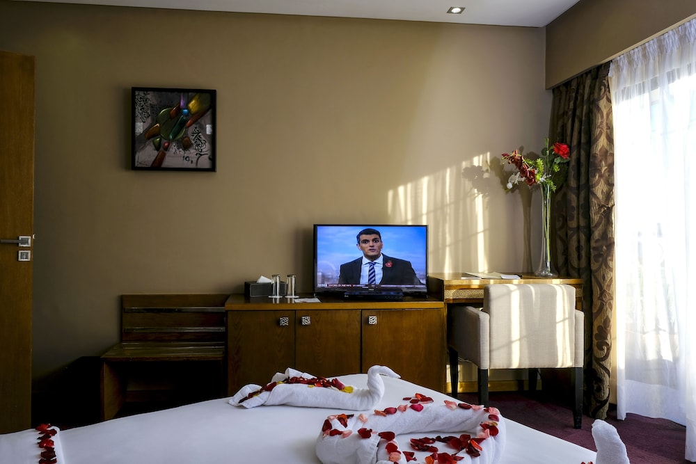 Suite, Terrace, City View (Princely) - Photo 12