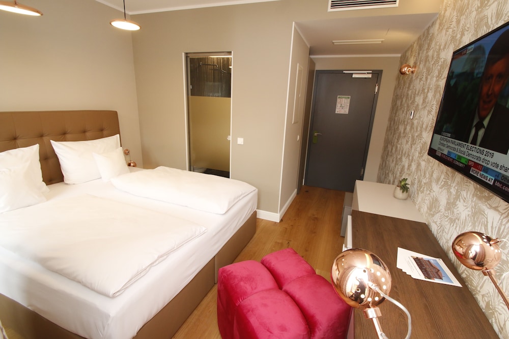 Classic Double Room