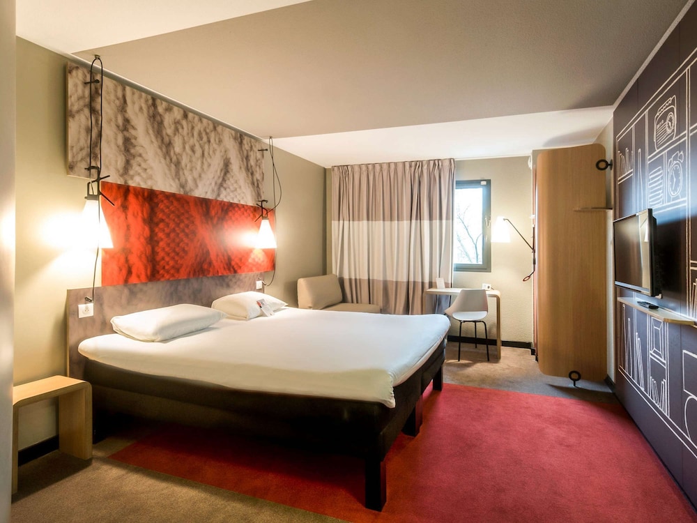 Standard Room, 1 Double Bed with Sofa bed (1 place) - Photo 4
