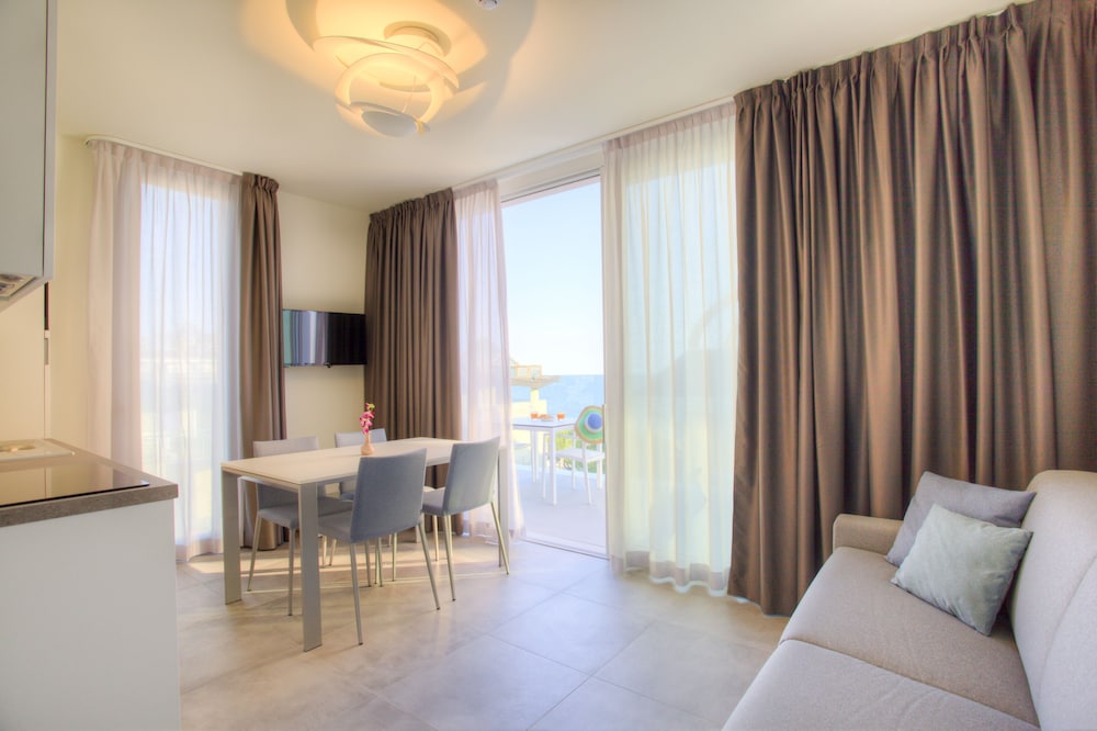 Traditional Apartment (With Terrace) photo 1