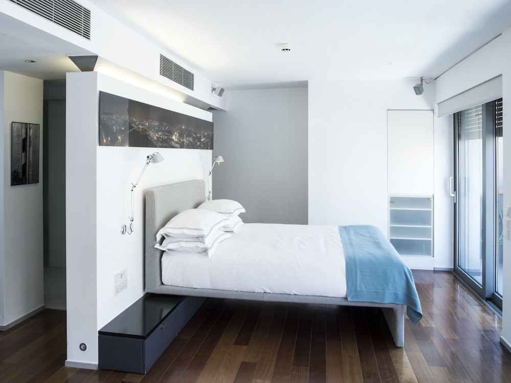 Penthouse photo 1