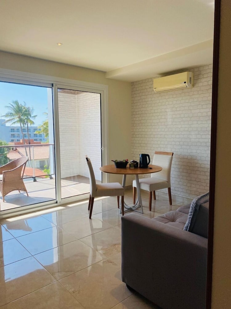 Premium Suite - Photo 4