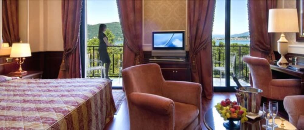 Suite,lake view - Photo 4