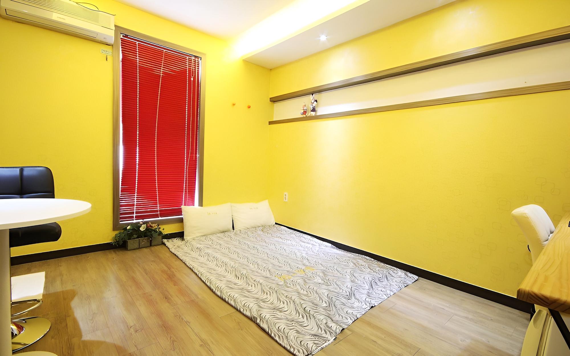 Room (Ondol) photo 1