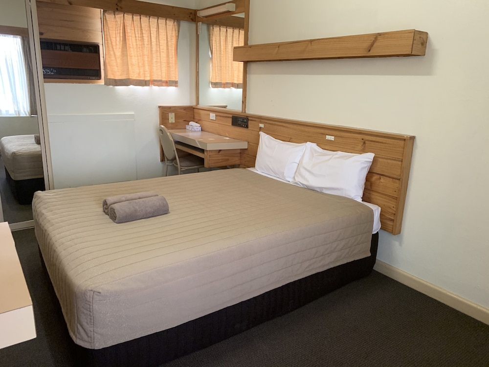 Economy Double Room, 1 Double Bed photo 2