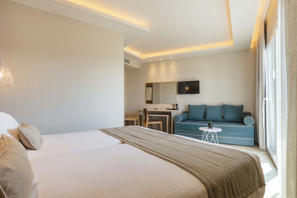 Premium Room with Side Sea View