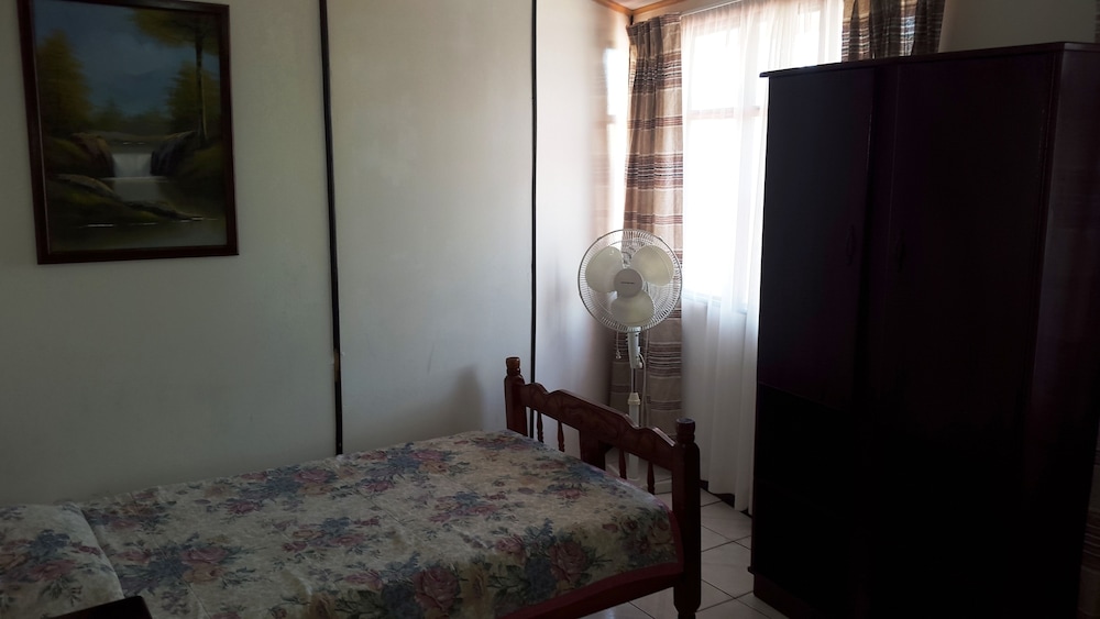 Superior Apartment, 2 Bedrooms, Private Bathroom photo 3