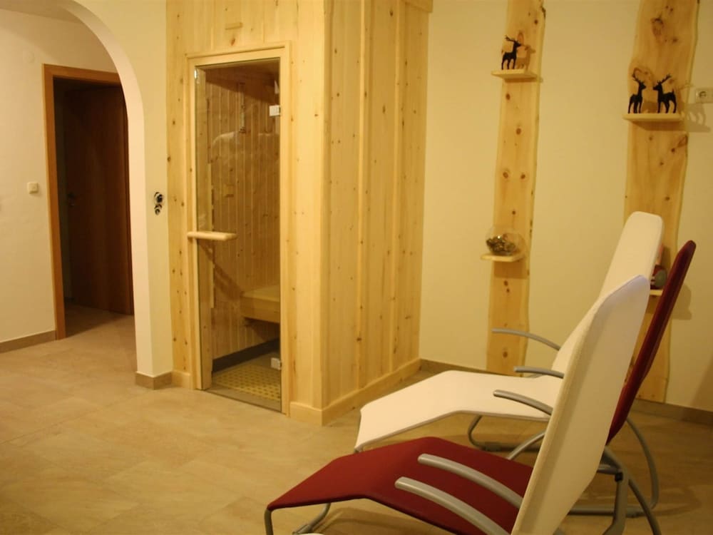 Deluxe Apartment, 3 Bedrooms photo 3