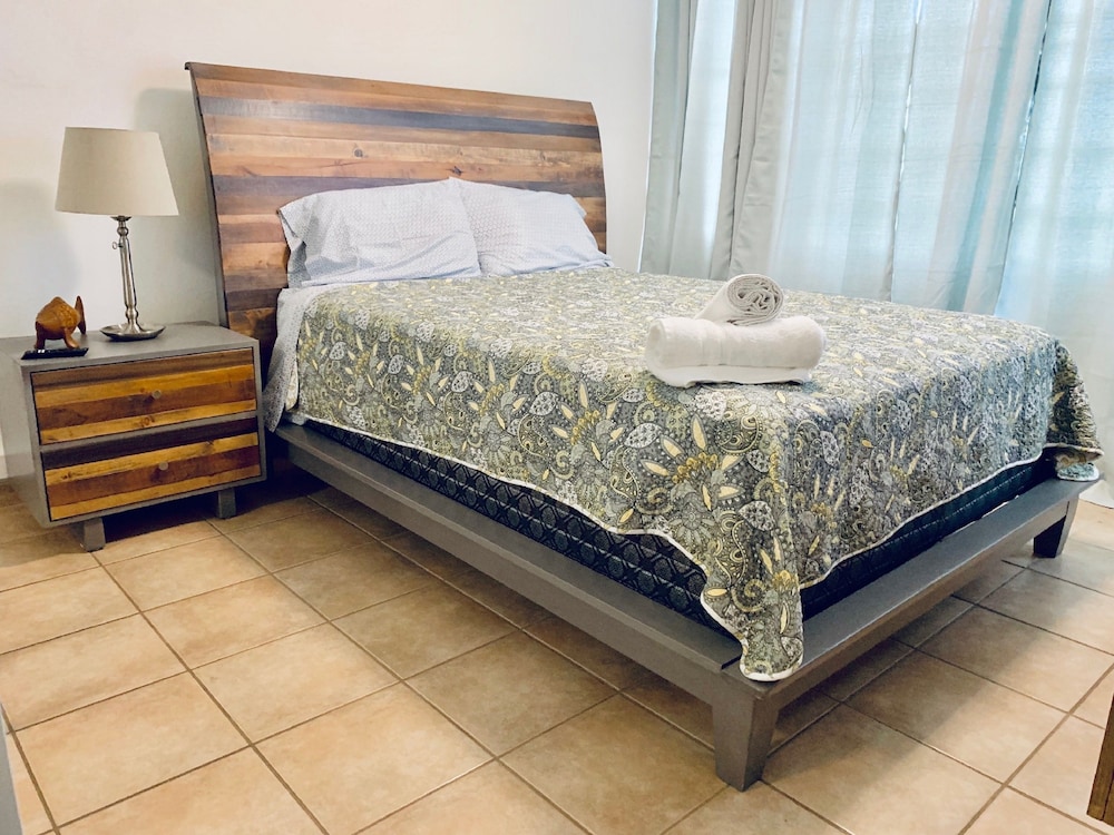 Panoramic Suite, 3 Bedrooms, Ocean View, Oceanfront (OFS h-301) -3rd. Floor photo 1