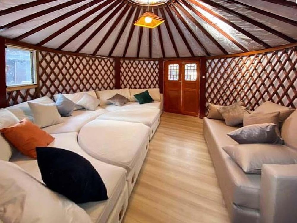 Basic Tent - Photo 1
