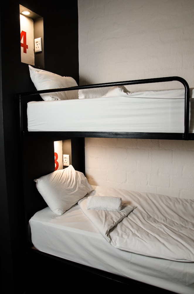 Basic Room, Multiple Beds photo 1