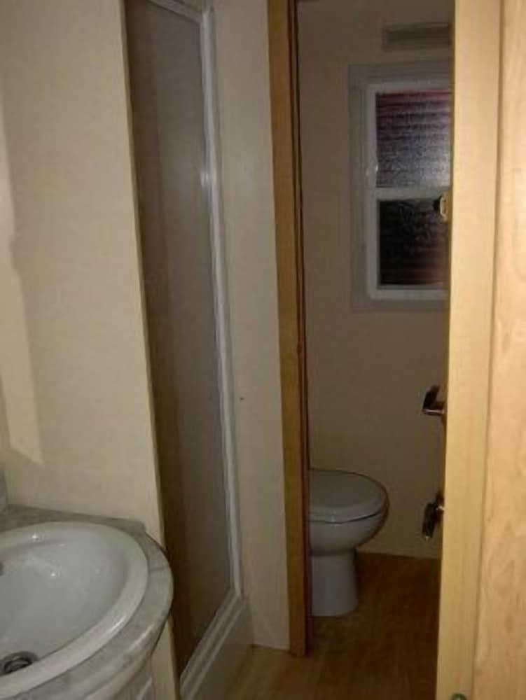 Bungalow, 2 Bedrooms photo 3