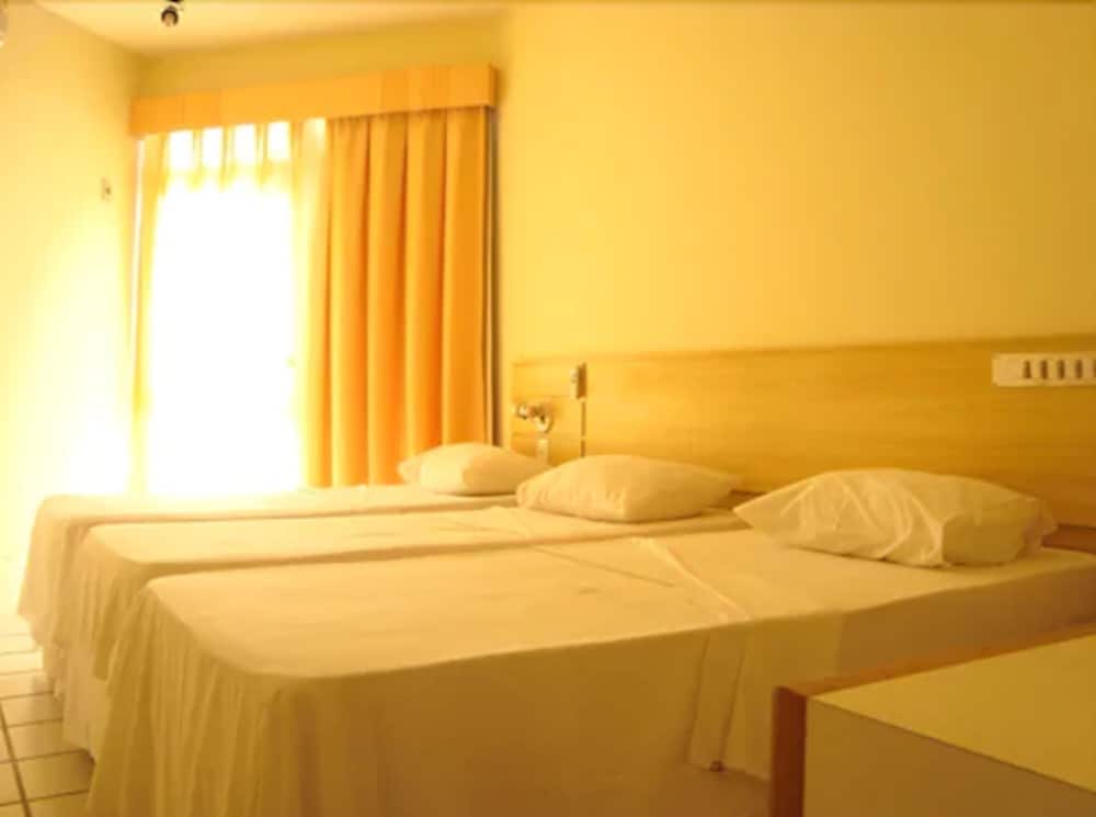 Standard Room photo 2