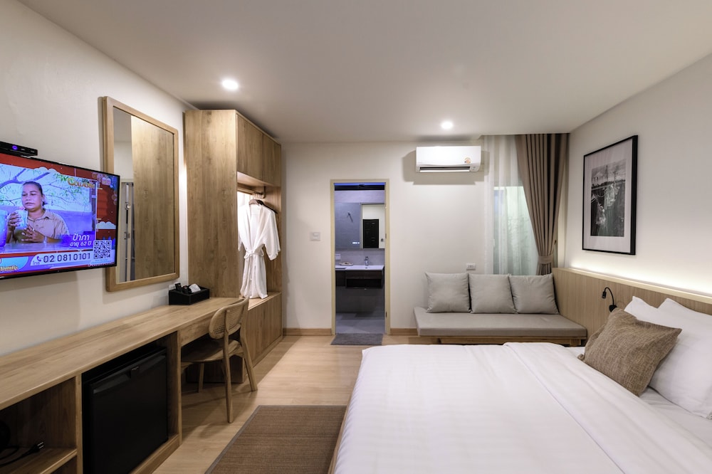 Fahmaii Deluxe Room photo 2