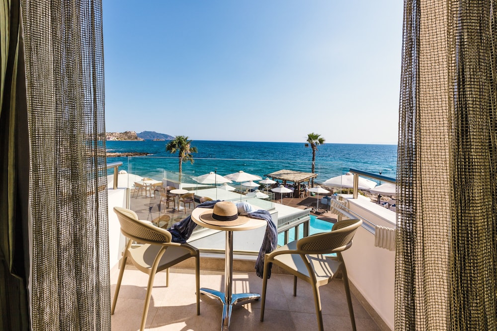 Superior Room, Sea View photo 2