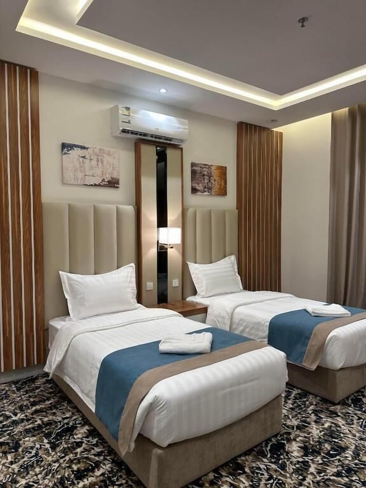 Deluxe Suite photo 1