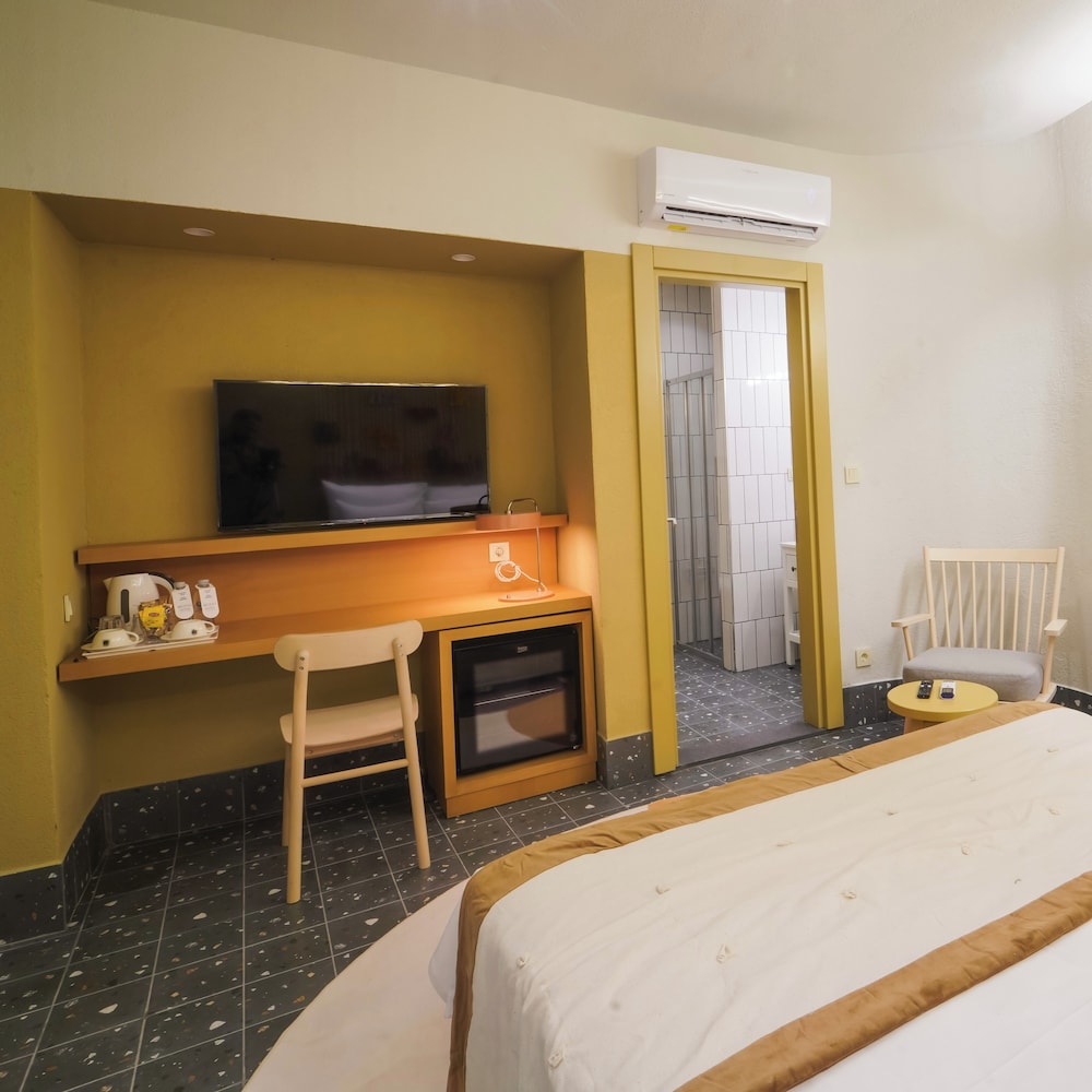 Deluxe Double Room - Photo 3
