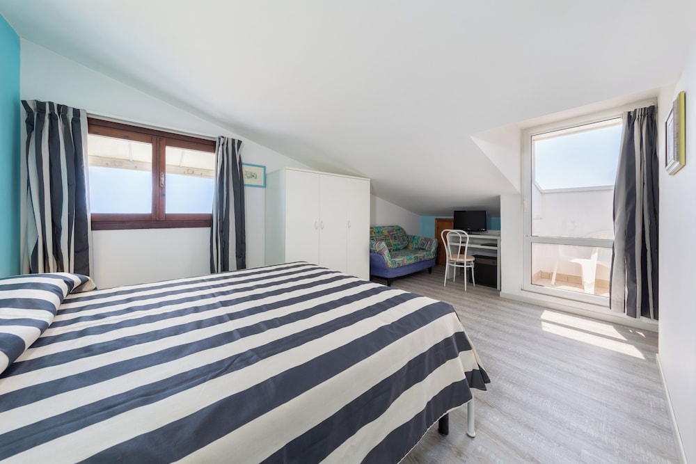 Economy Double Room (mansarda)