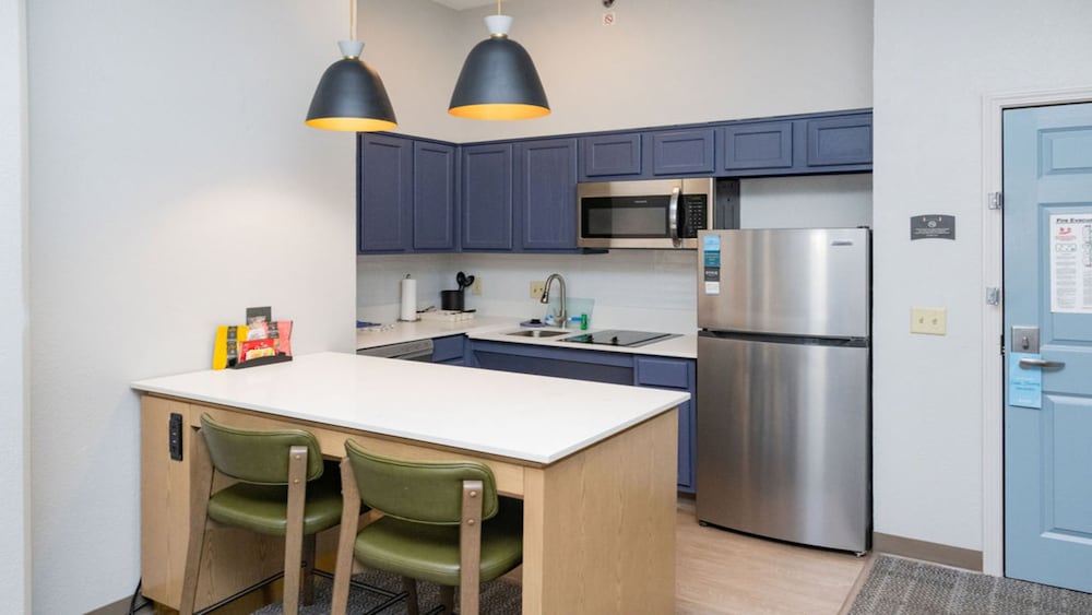 Room, 2 Bedrooms, Kitchen (Living & Dining Room) - Photo 3