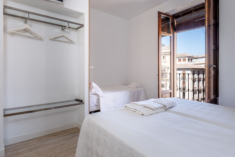 Triple Room, Balcony
