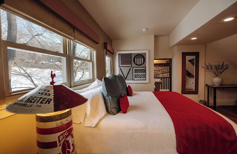 Suite Victory (Third Floor)