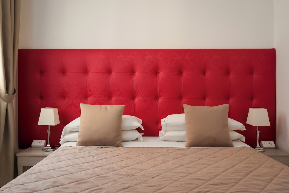 Superior Double or Twin Room - Photo 7