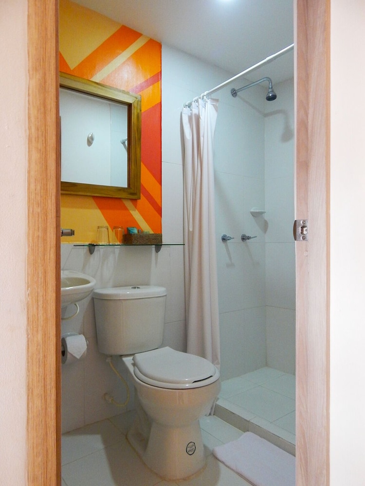 City Room, 1 Double Bed, Balcony, City View - Photo 4