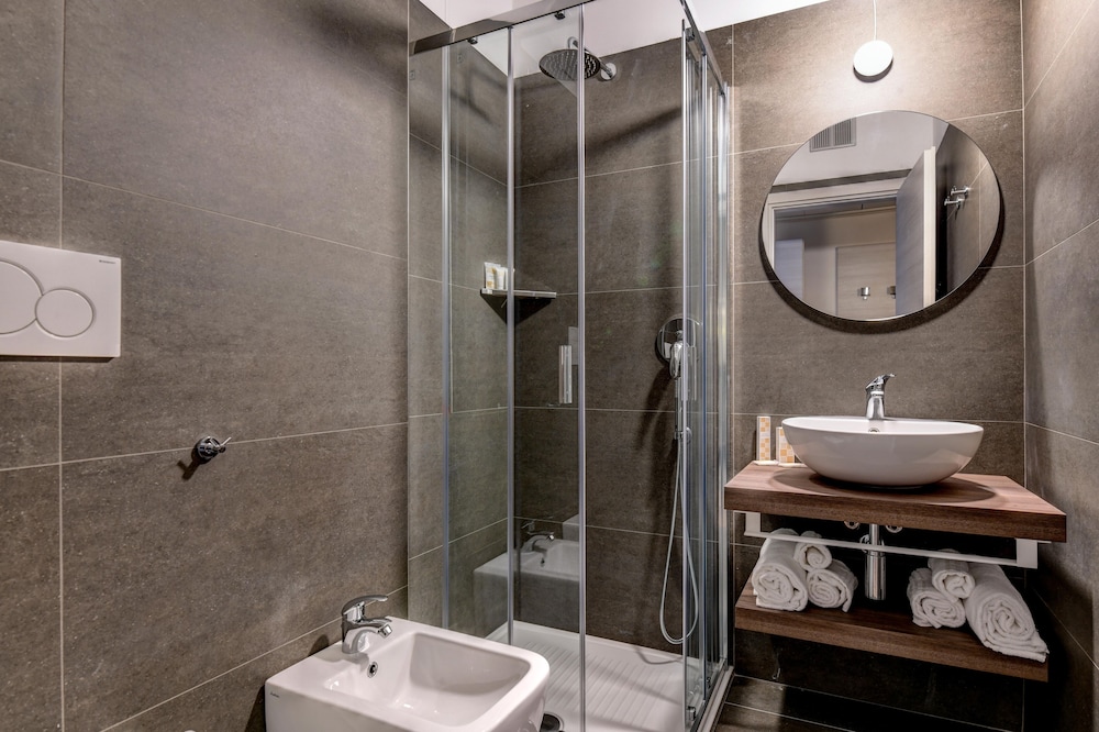 Double Room, 1 Queen Bed - Photo 10