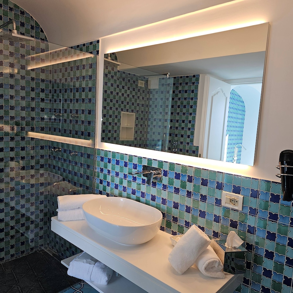 Charming Suite - Photo 5