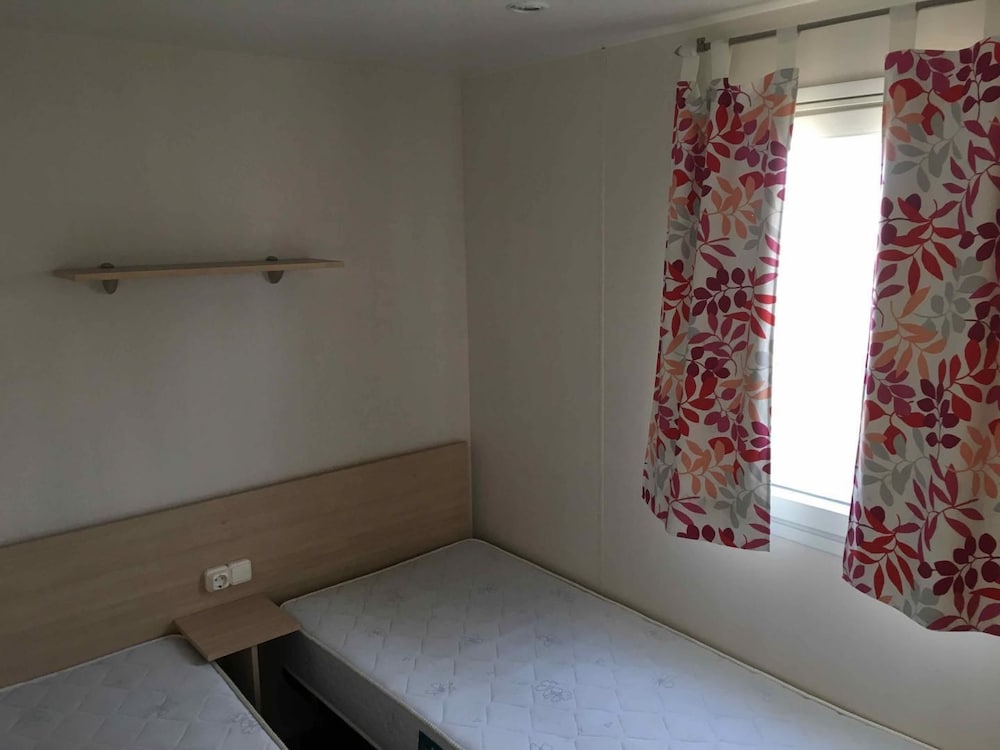 Comfort Mobile Home, 3 Bedrooms photo 1