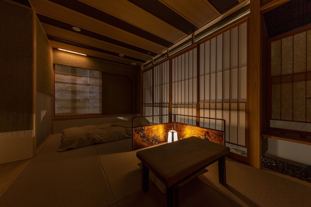 cyashitsu Suite Sugi photo 1