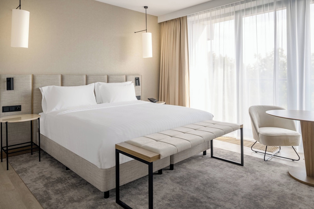 Suite, 1 Bedroom, Terrace - Photo 1