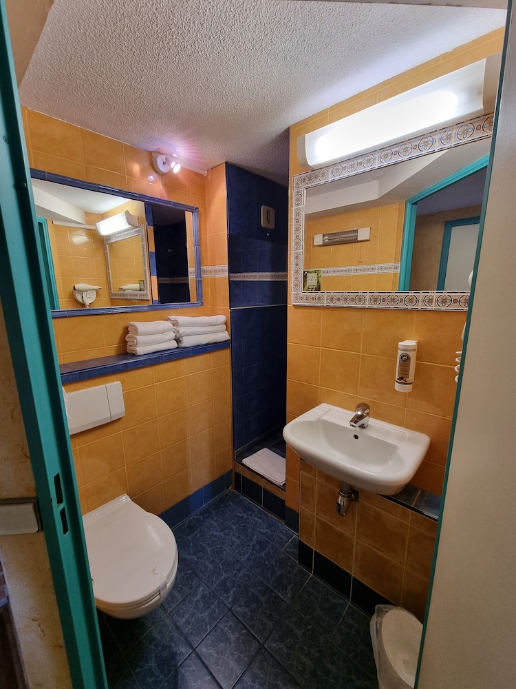 Triple Room - Photo 2
