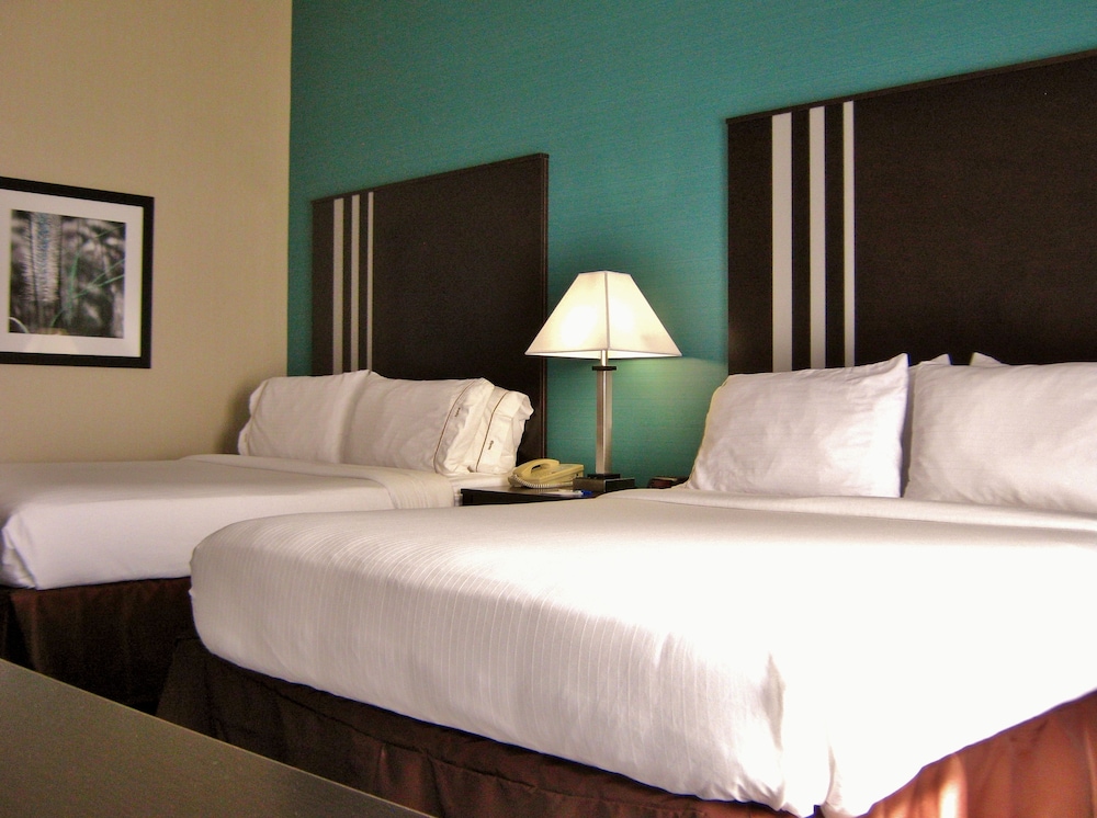 Standard Room, 2 Queen Beds, Accessible (Mobil Roll Shower) - Photo 2