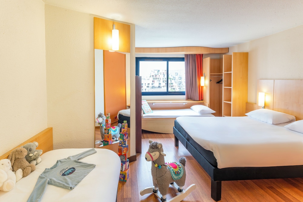 Standard Twin Room, Multiple Beds photo 1