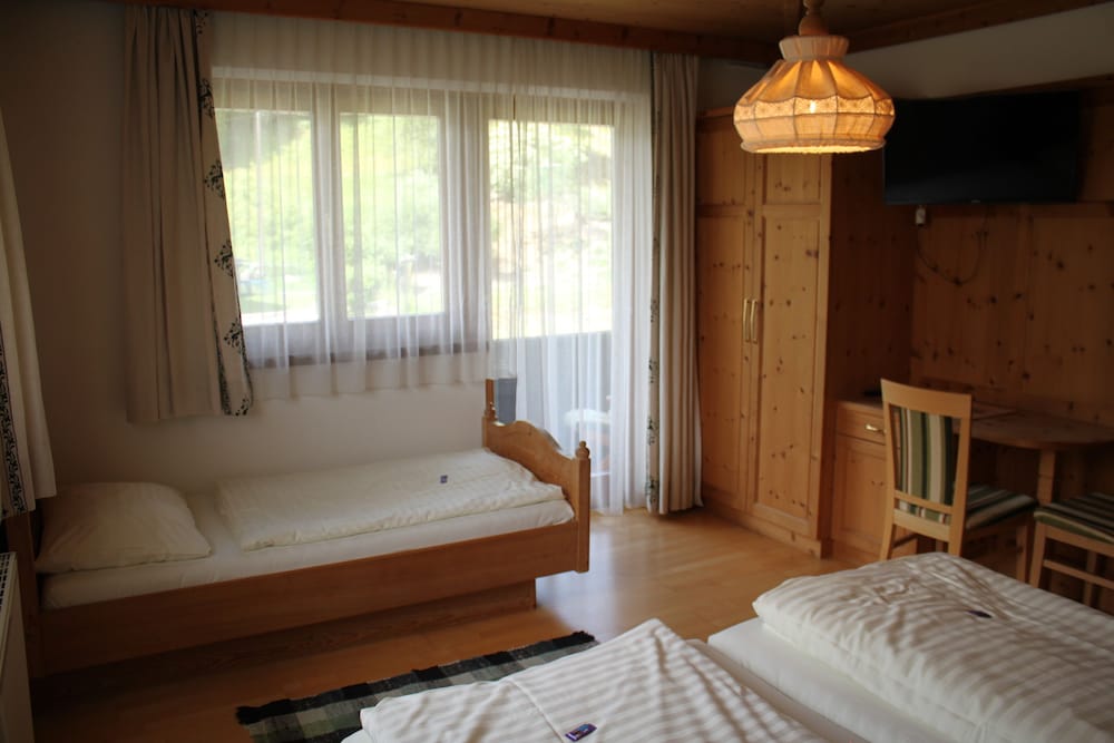 Triple Room photo 2