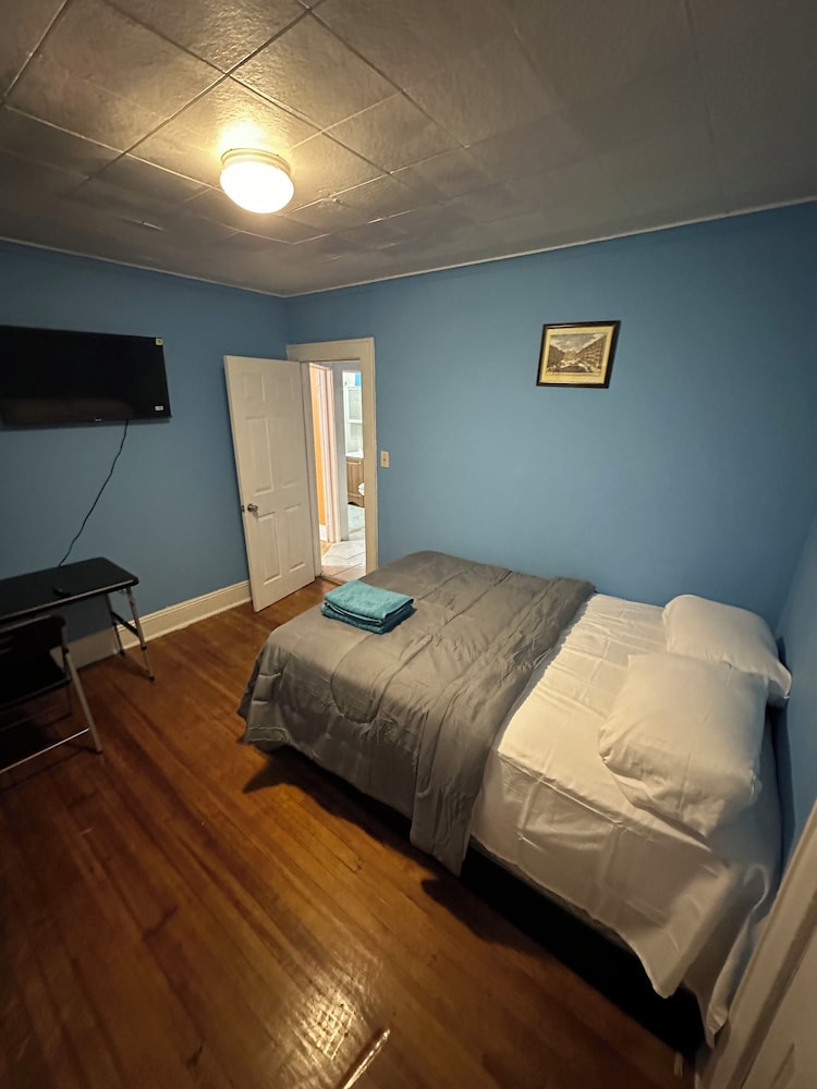 Emerald Room photo 1