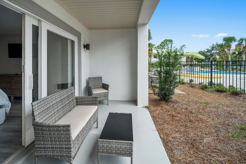 Deluxe Apartment, 2 Bedrooms, Ground Floor photo 2