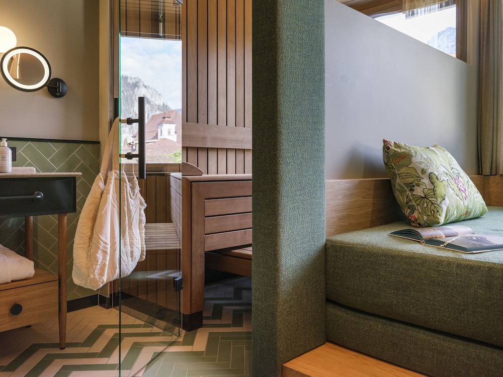 Junior Studio Suite