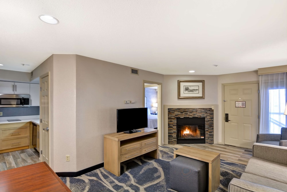 Suite, Multiple Bedrooms photo 2