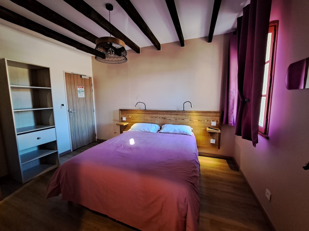 Standard Double or Twin Room - Photo 13
