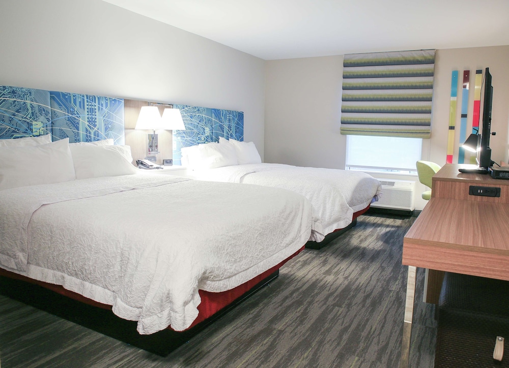 Room, 2 Queen Beds, Refrigerator & Microwave