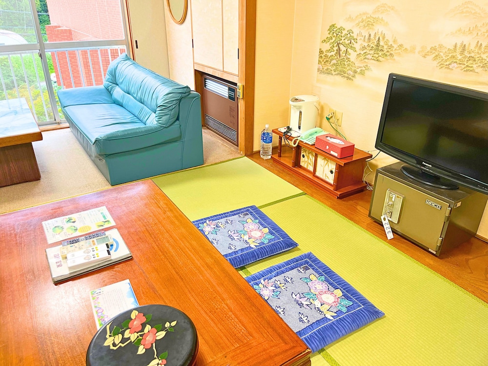 Casual Japanese-Style Room, Up to 5 people - Photo 5