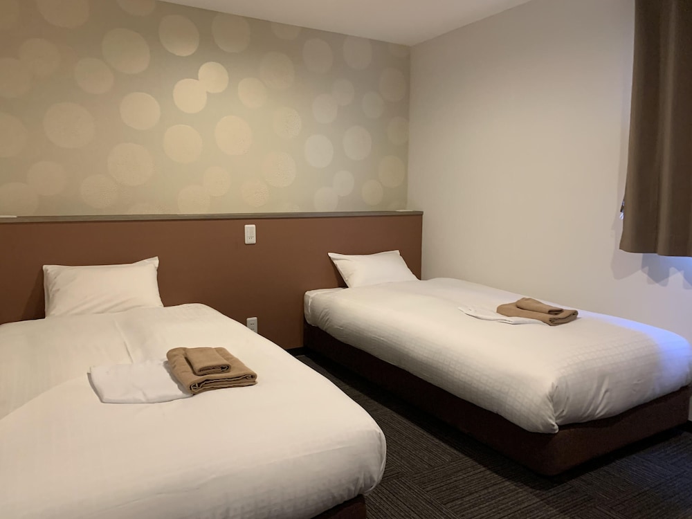 Standard Twin Room - Photo 1