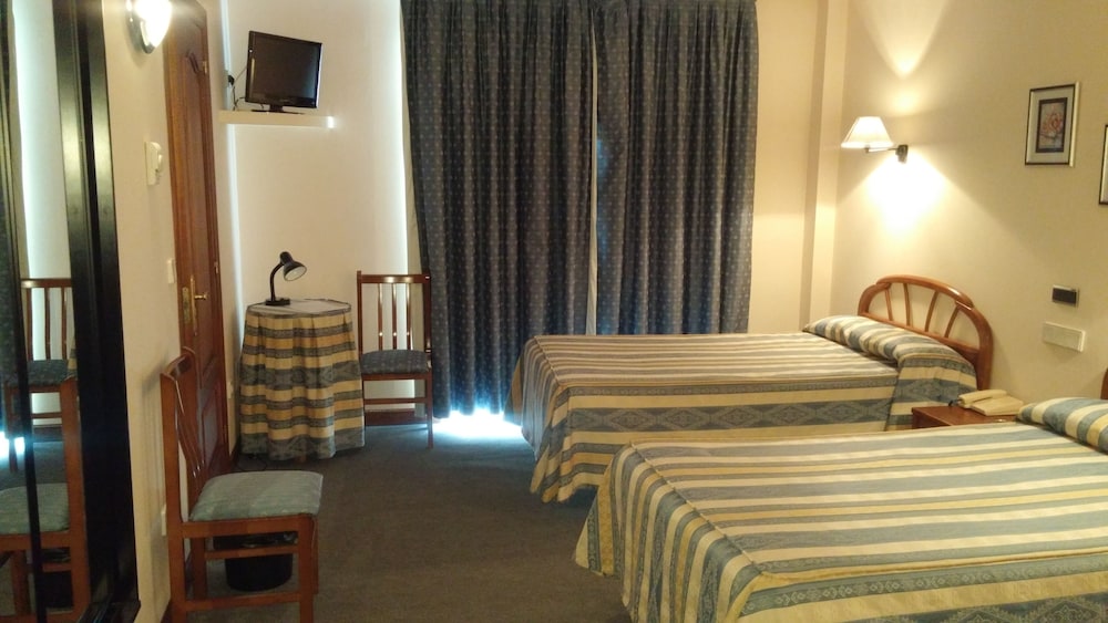 Habitación Doble o con Dos Camas