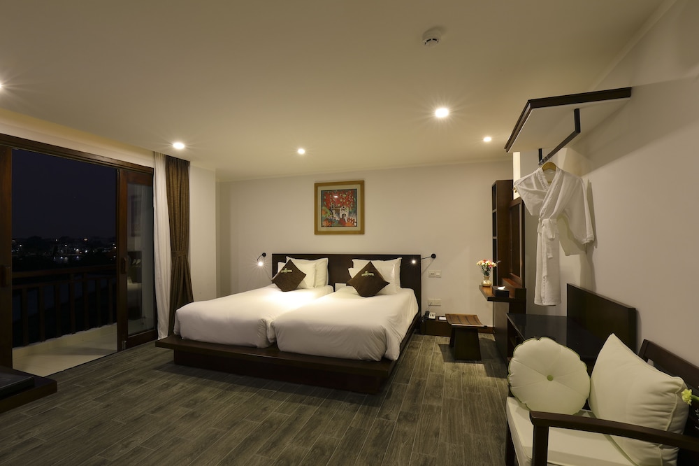 Superior Double or Twin Room, 1 Bedroom, Balcony, Garden View photo 3