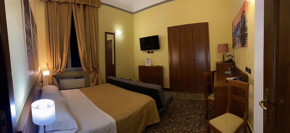 Exclusive Suite photo 2