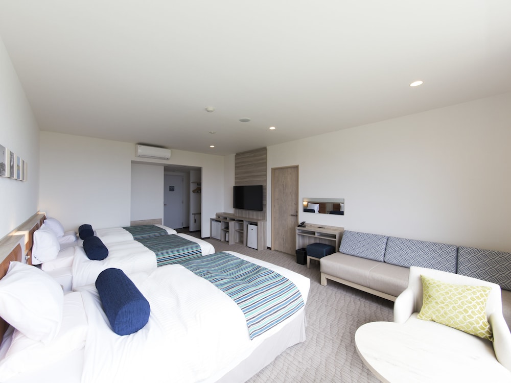 Deluxe Triple Room, Non Smoking (with View Bath), photo 6