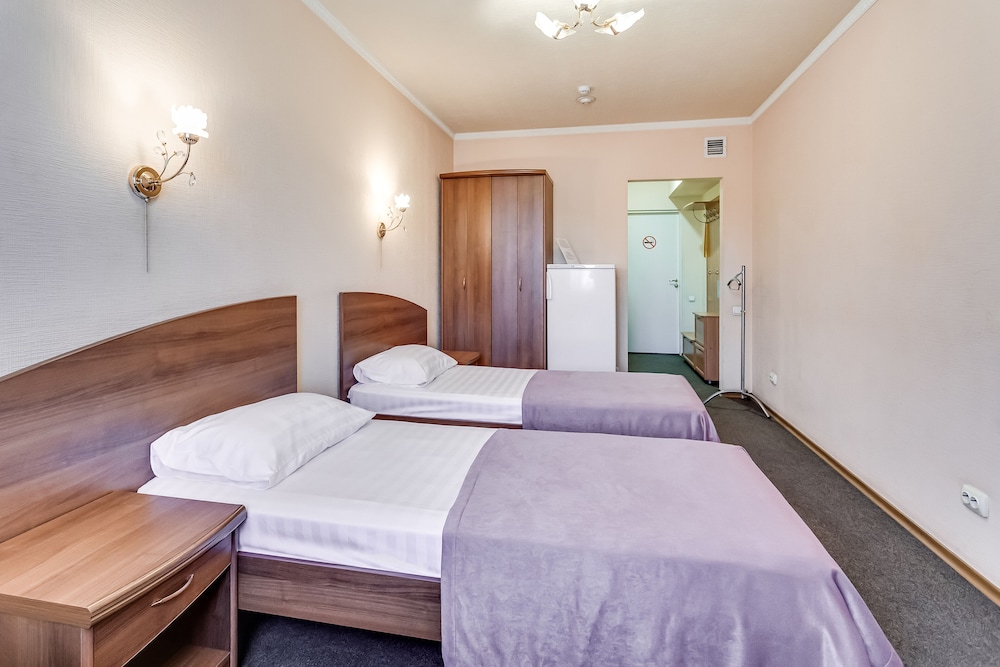 Basic Twin Room photo 3