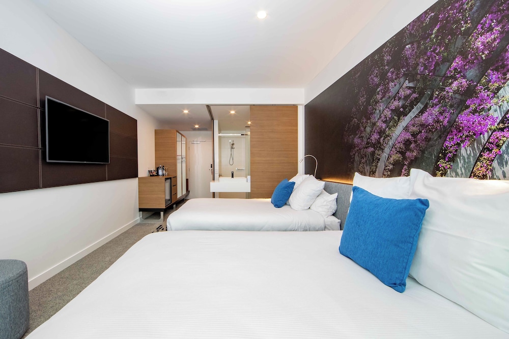 Premier Double Room, Pool Access